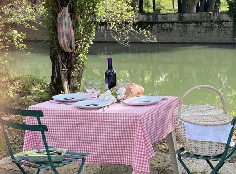 דירות לוהא Gite Chez Madeleine מראה חיצוני תמונה